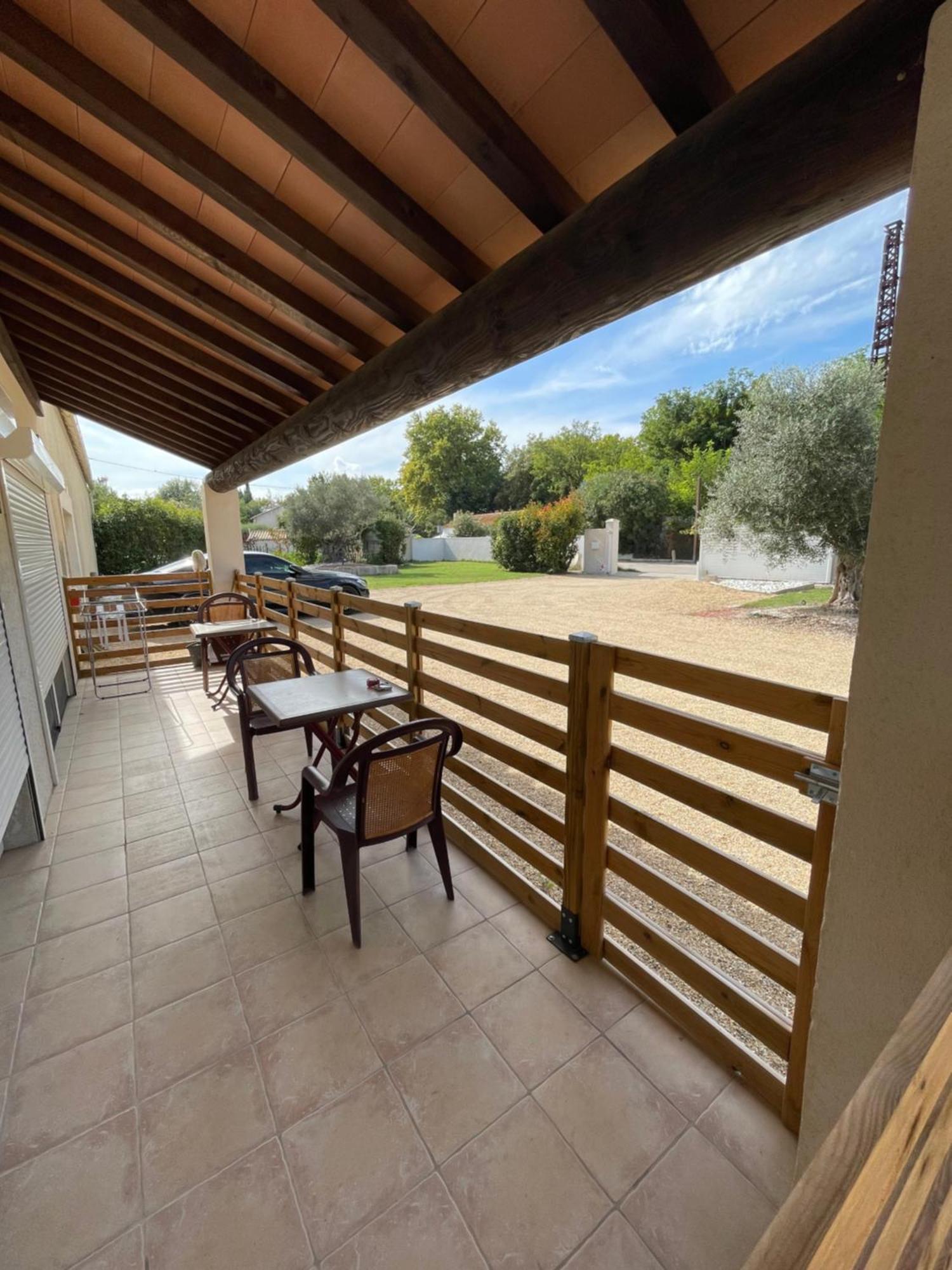 Studio 40M2 Avec Terrasse Le Mas De Lauriane Saintes-Maries-de-la-Mer Exterior foto