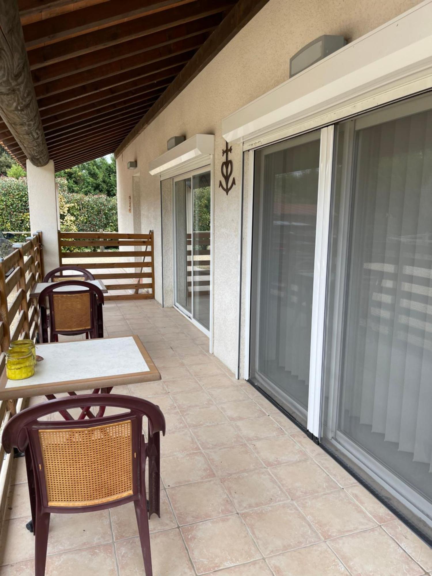 Studio 40M2 Avec Terrasse Le Mas De Lauriane Saintes-Maries-de-la-Mer Exterior foto